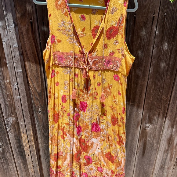 Spell Siren Song Midi in Gold - Picture 3 of 11